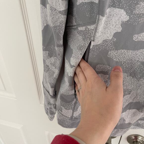 Lululemon Close to Crossing Grey Camo Rulu Long Sleeve Shirt - Picture 5 of 8